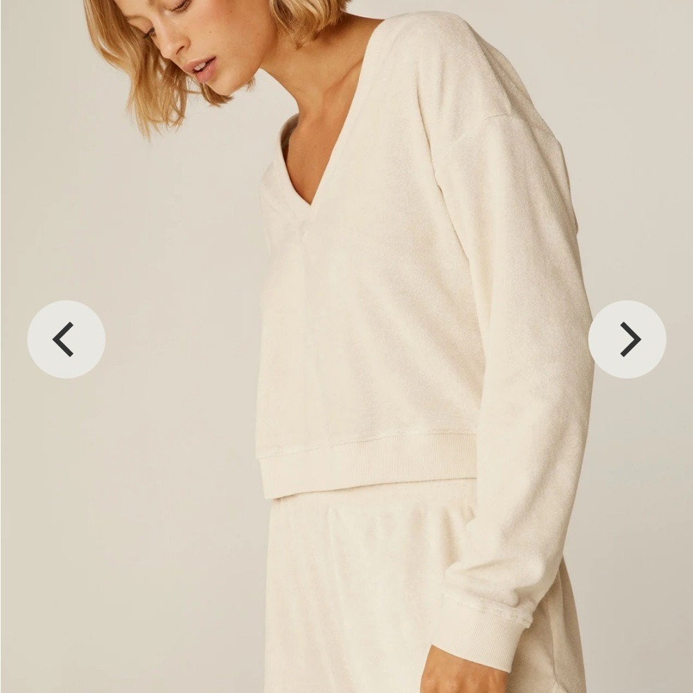 NEW Beyond Yoga Ivory Cream Terry V-Neck Cropped Sweatshirt‎ XL Pullover - Picture 4 of 7